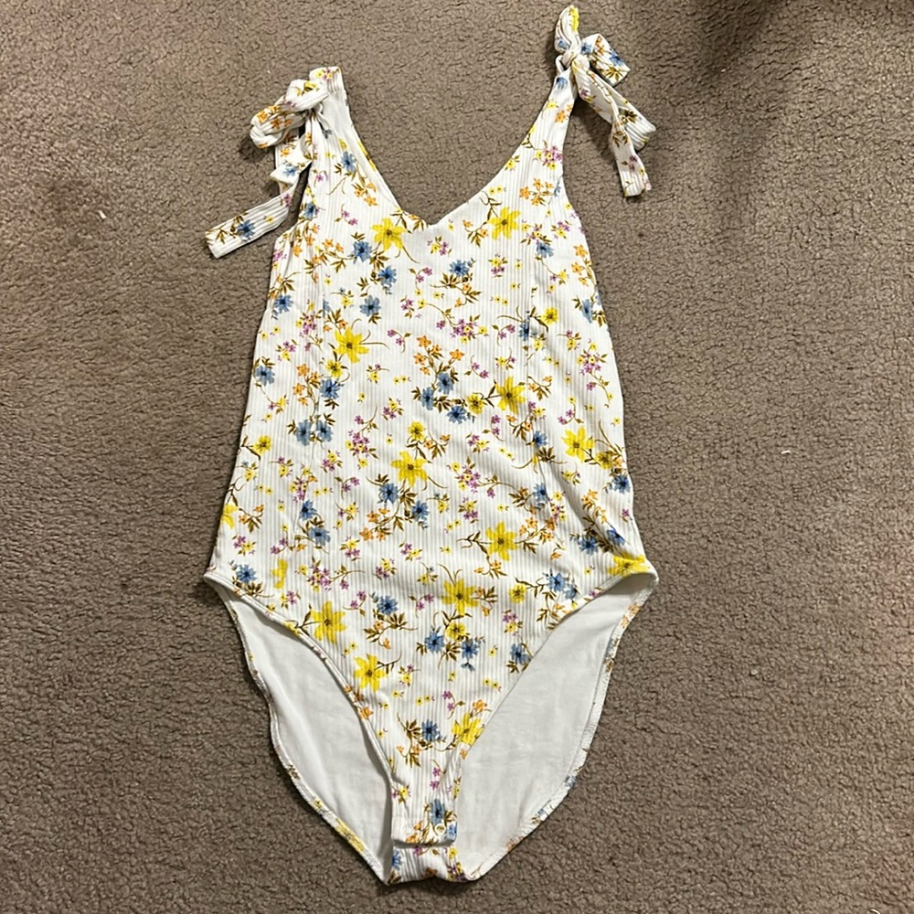 Ribbed Floral Tank Bodysuit